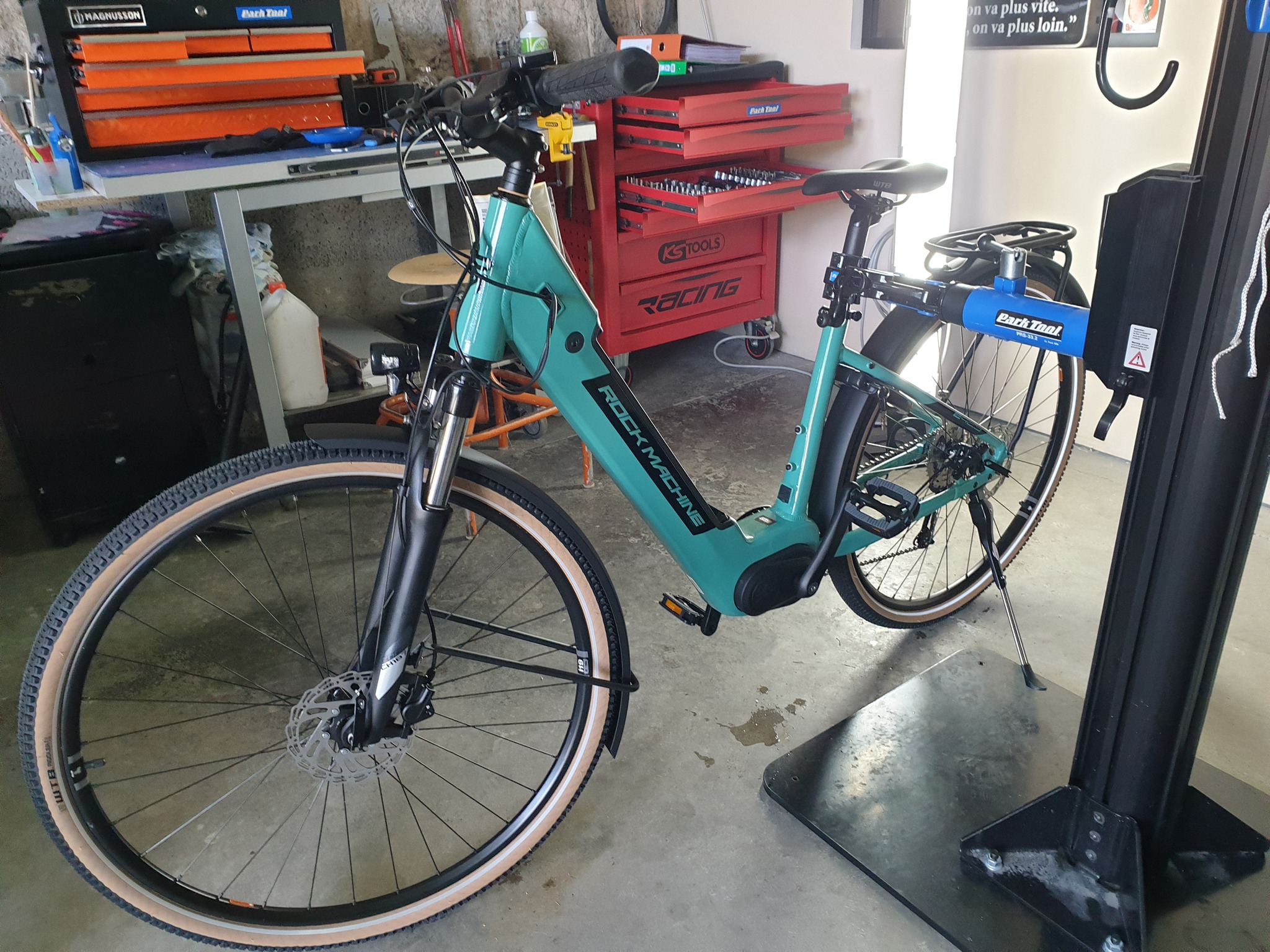 vélo électrique Rock Machine turquoise chez Bicicleta-Maurandy atelier lacaune-alban-brassac-81230,