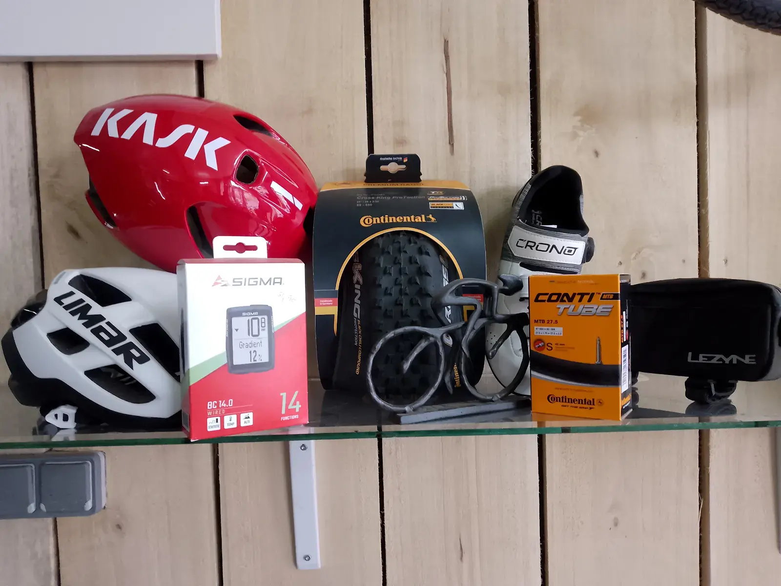 Accessoires vélo chez Bicicleta-Maurandy à lacaune-alban-brassac-81230, casques, pneus et équipements cyclisme,